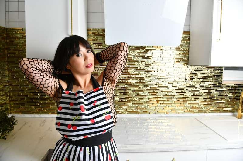 sunnychocolat image #1