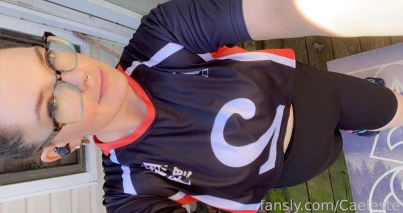 #nerdy #anime #hucow #lactation #lactating #outside #exercise #workout #hugetits #naturaltits #fyp