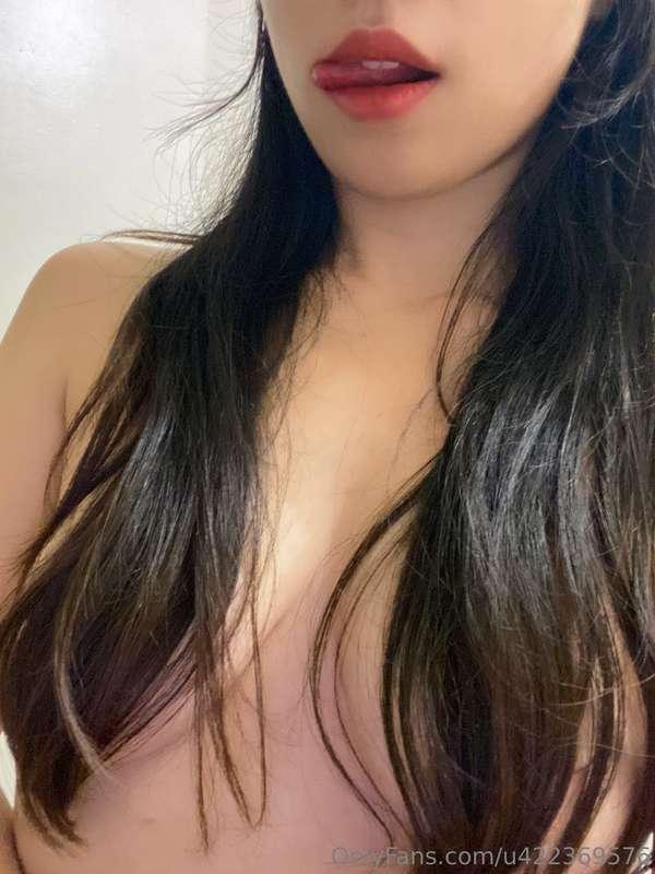 Do you like long straight hair?