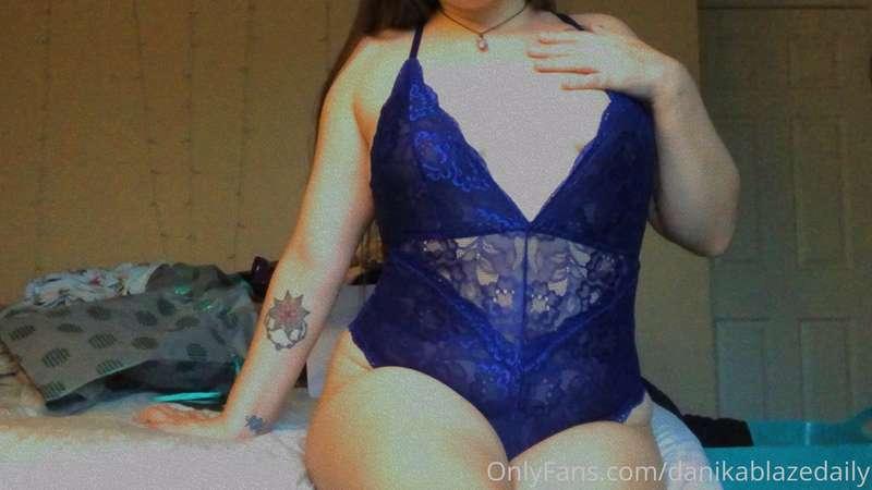 https://onlyfans.com/danikablaze