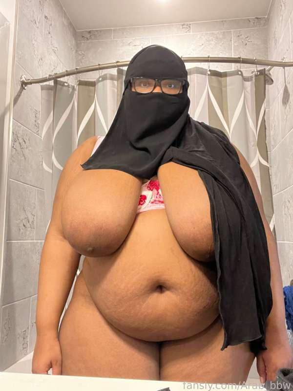 arab_bbw image #1