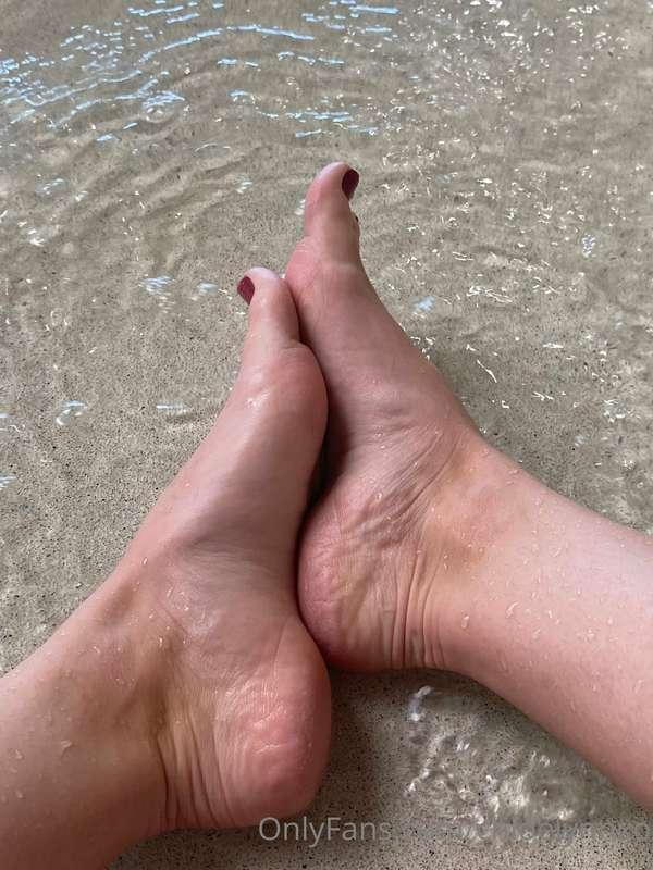 Hey everyone, just got back from out of town. Took a few fee..