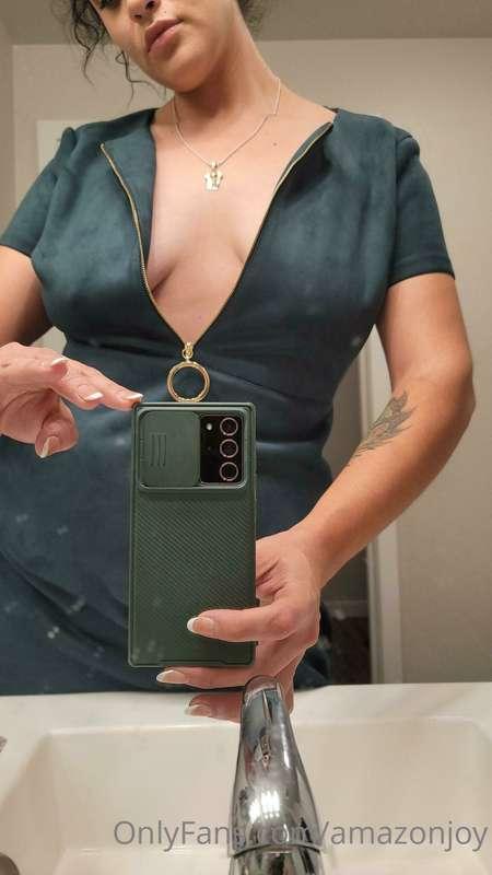 Like my new dress ?