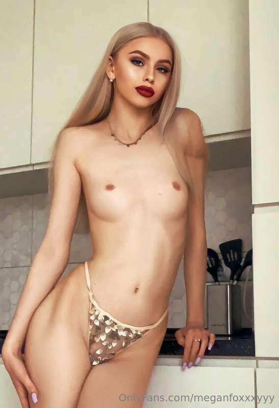 Fantasy Pearl 😍 virgin @fantasy_pearl wants you to cum right..