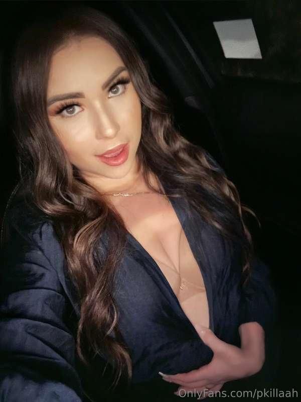 CAREFUL ⚠️ I flirt back 🩵