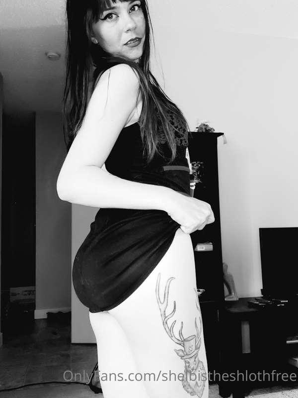 Join me on my paid page for fully uncensored content  weekly..