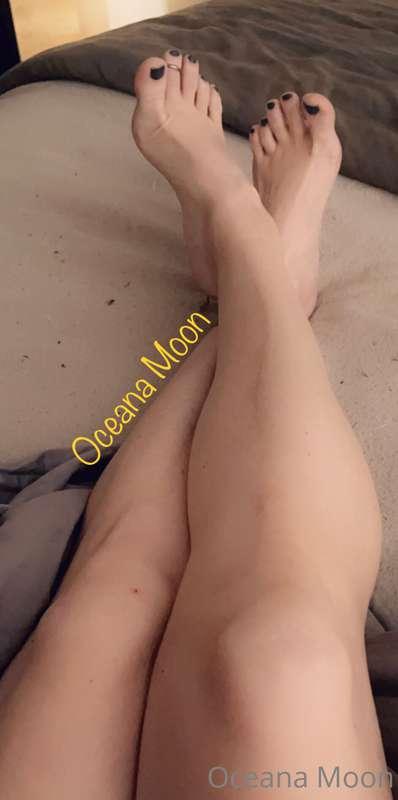 Just Relaxing & Chatting 🥰