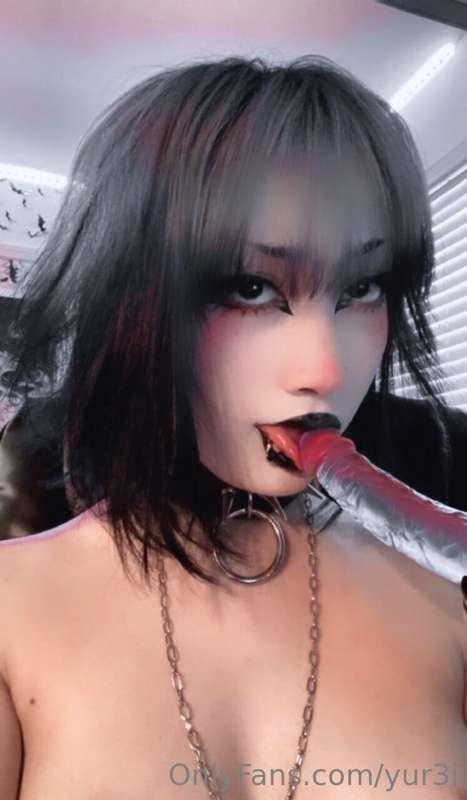 👅👅