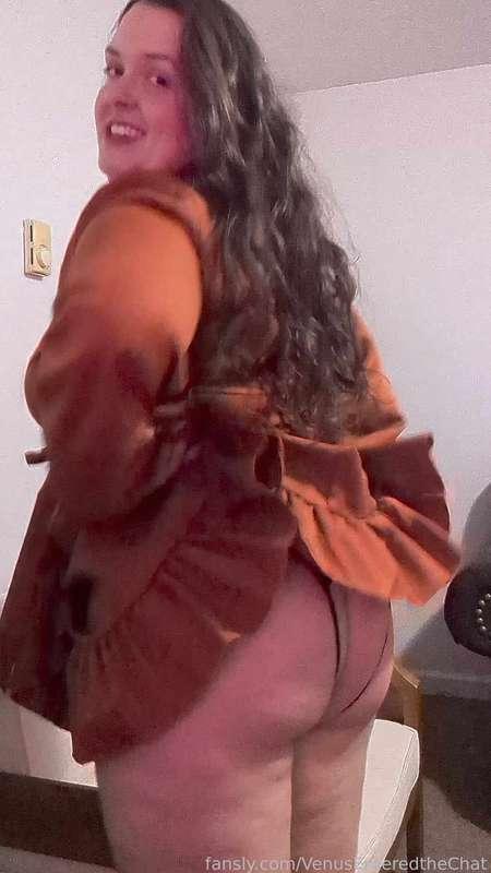 venusenteredthechat image #5