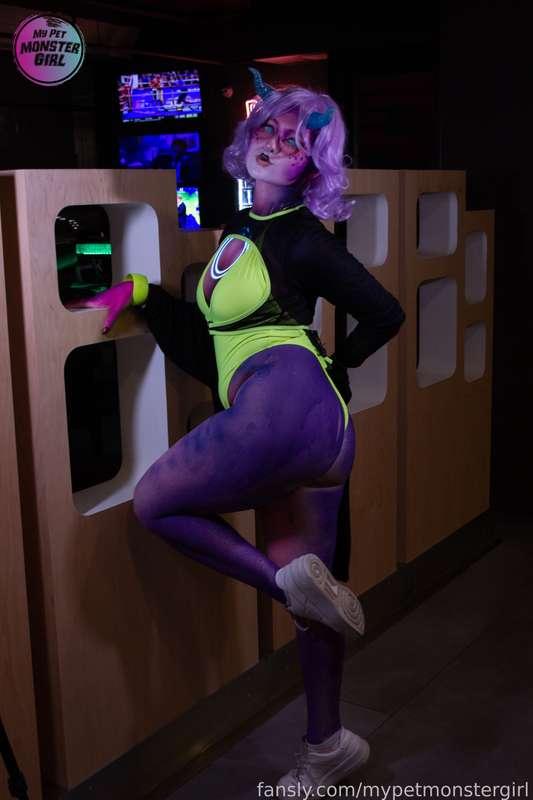 mypetmonstergirl image #6
