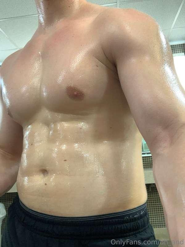 steam room 🥵