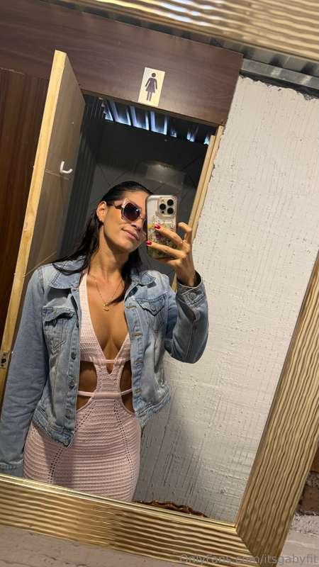 Some angles are for the mirror, others are for you 🙈
