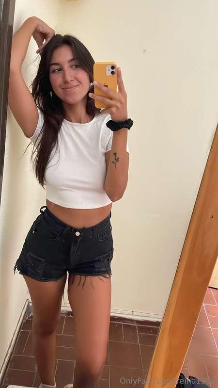 Friday at home 🏠 , are you available to do something with me..