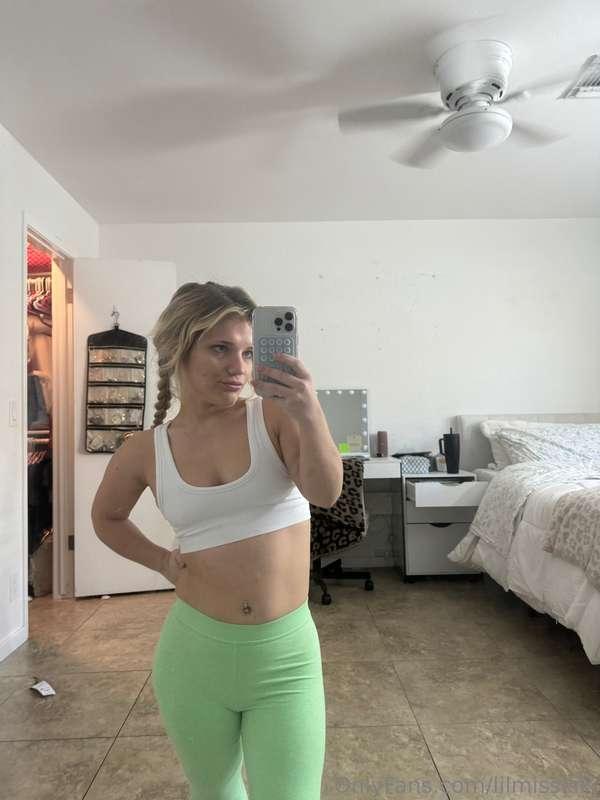 Ready for the gym🤭