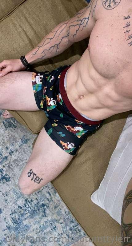 who wants to come cuddle? 😜