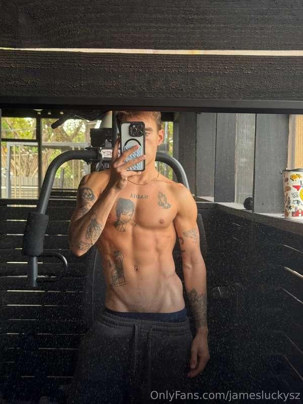 come clean me up 👅