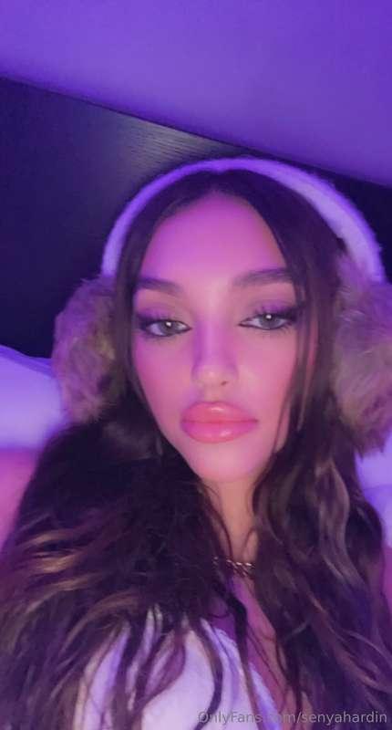 we need to talk.. send me a DM 🤭