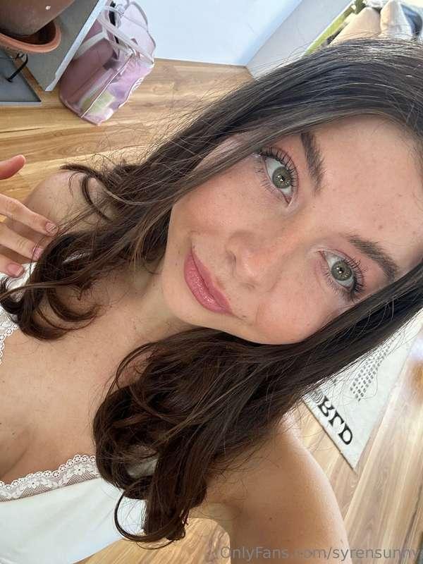 syrensunny main image