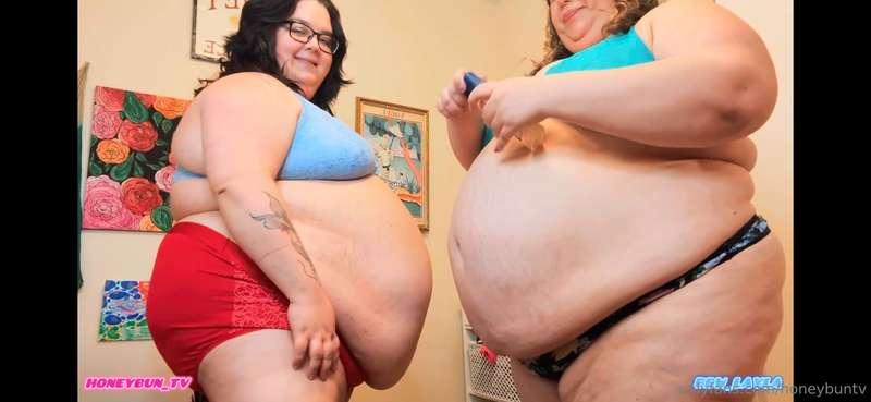 Some hot screenshots from the new video between me & @bbwlay..