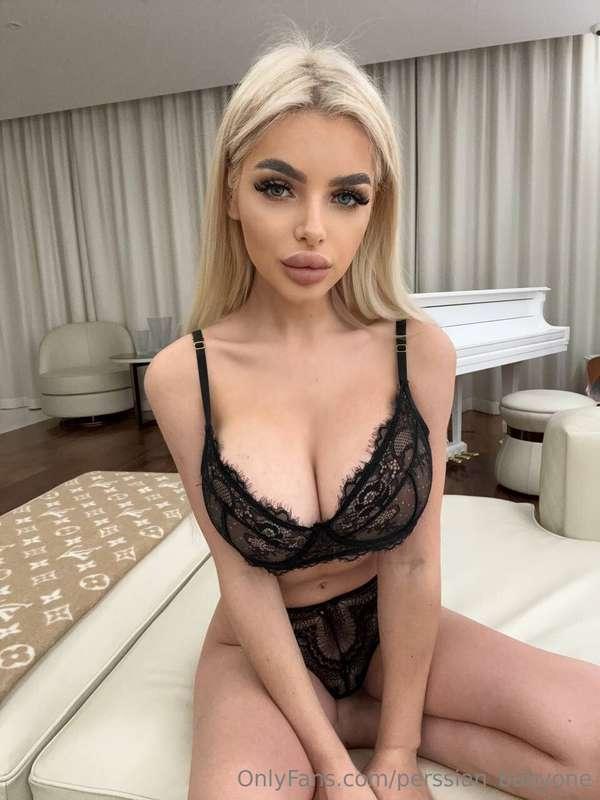 You want to help me straighten my posture and put your dick ..