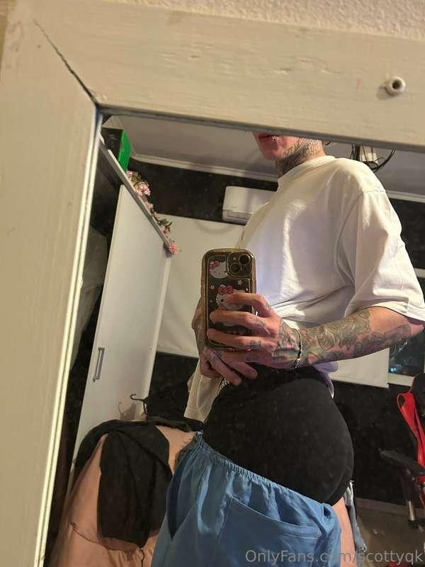 👀