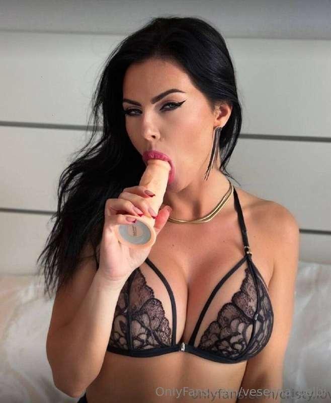 Don't scroll, get what you want here for FREE😈@cristy.love ❤..