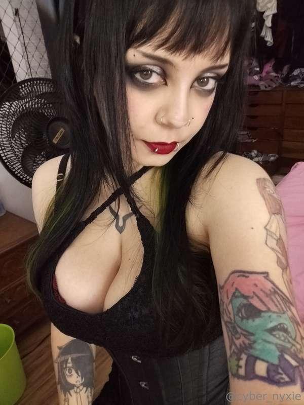 cyber_nyxie image #2