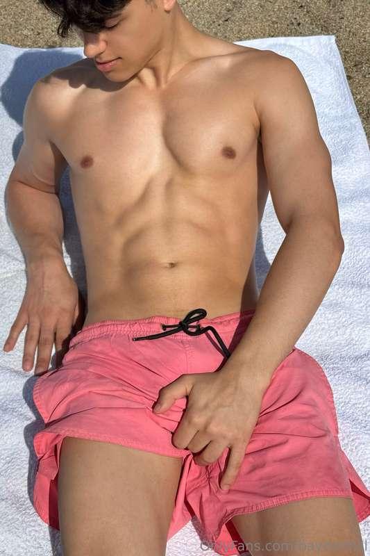 Holding myself over these shorts… wanna see how hard I am?🍑