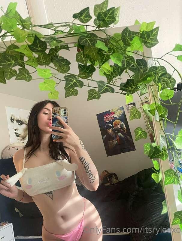 My nipples are so hard thinking about you 🤤