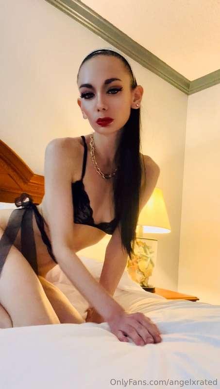 date night in my room, what are we doing first? 