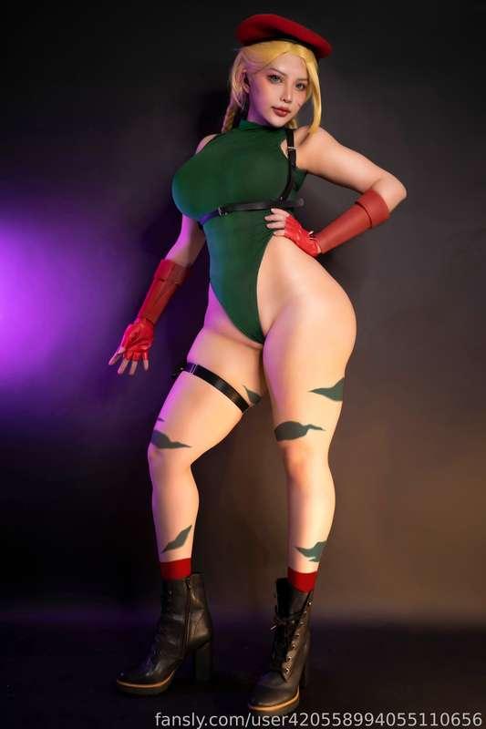 Cammy Cosplay from Street Fighter :"3 Lots of booty and super tight lower parts~ Hope you enjoy it!