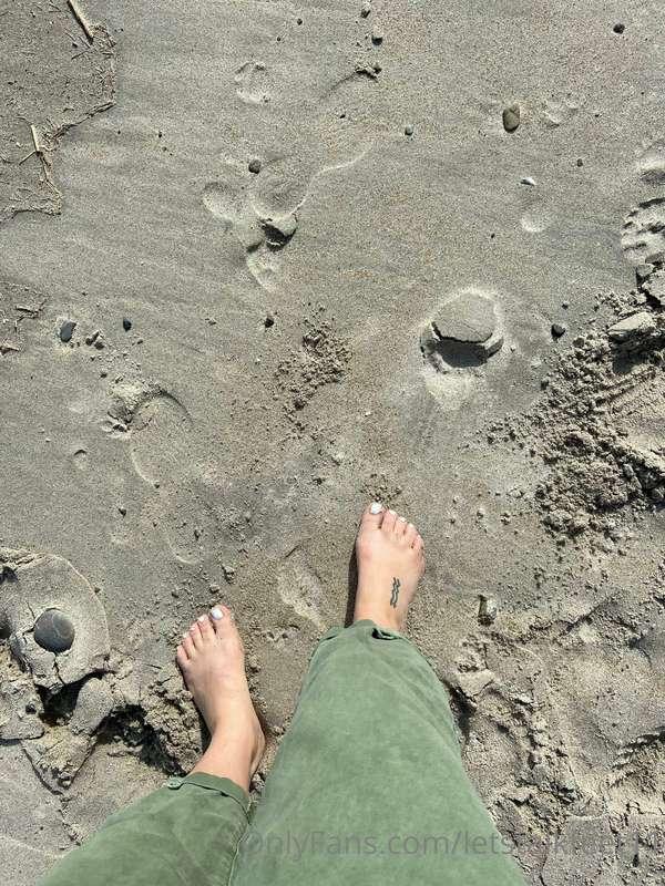 letstalkfeet11 image #0