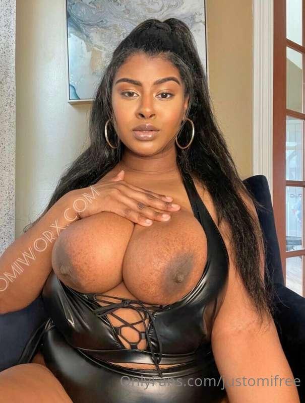 I’m looking for a place to sit, is your face or dick availab..