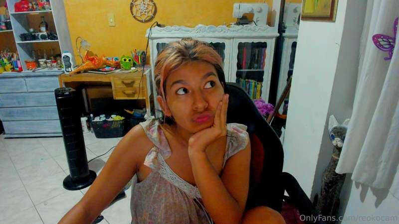 The face of someone who had migrain today and was wanting so..