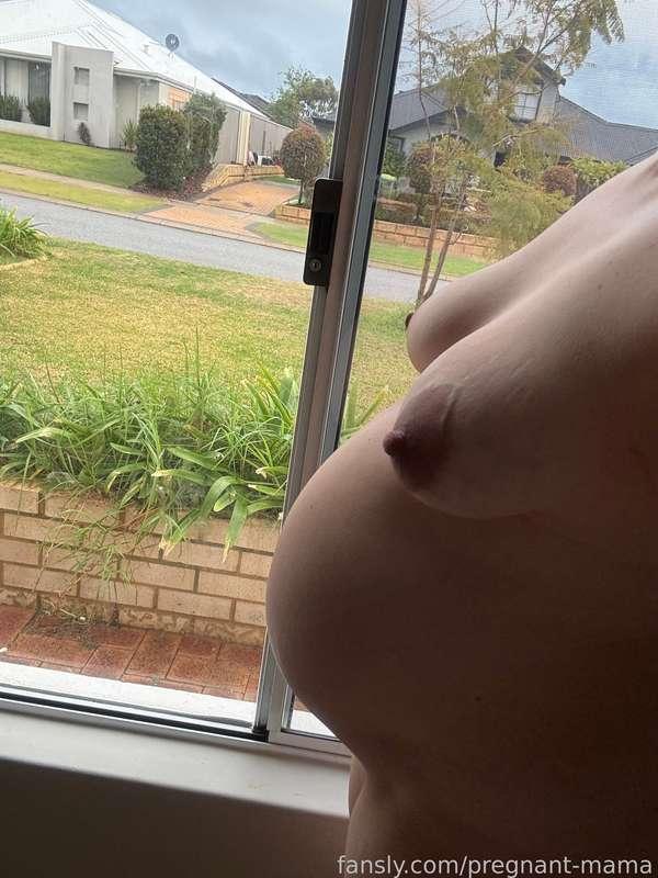 pregnant-mama image #1