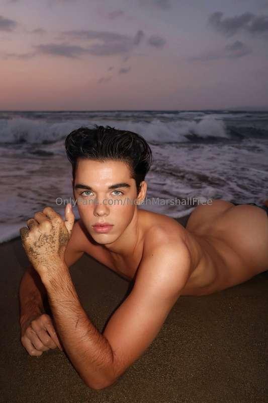 Have u tried beach sex? What’s your biggest fantasy 🙈