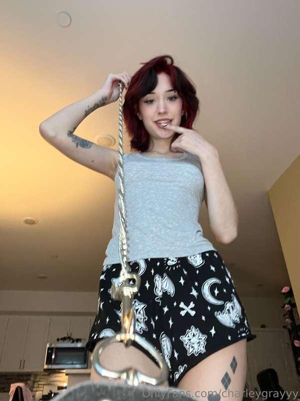 mommy has u on a leash!