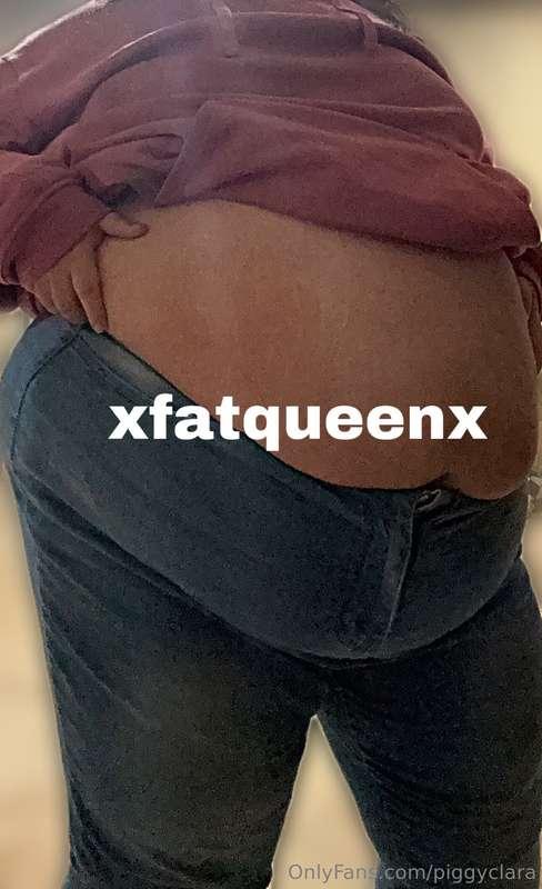 Who offers me a cake? 🤪