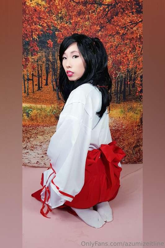 ⛩️Shrine Maiden⛩️