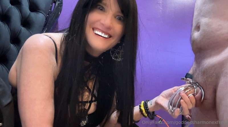 Have you been a good boy and kept your cage for an entire tw..