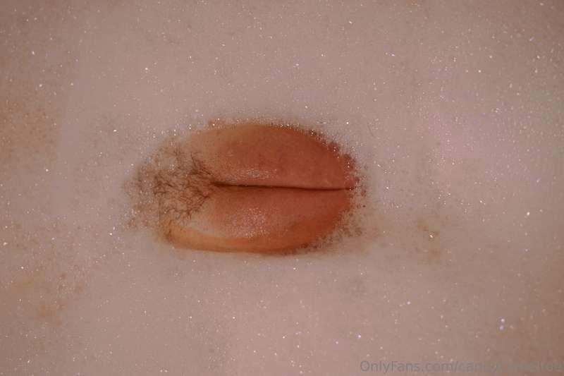 candycameltoe image #0