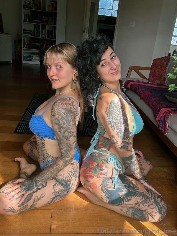 Start your week with this double trouble bundle <3 tip me $1..