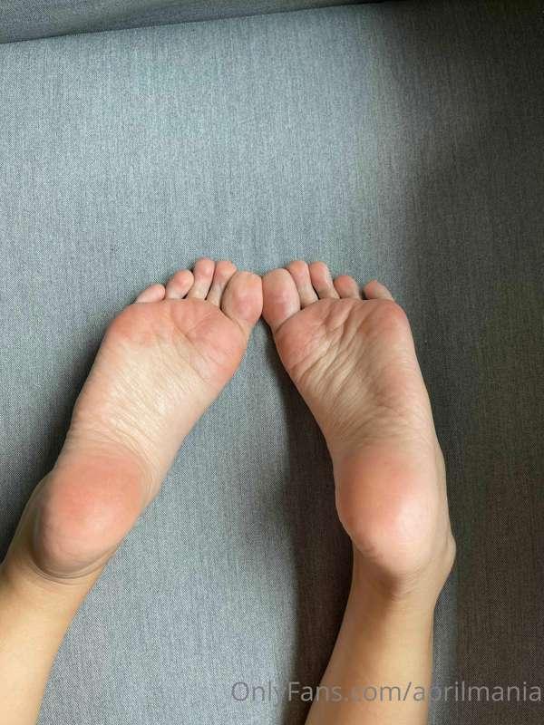 Go for toes or soles?