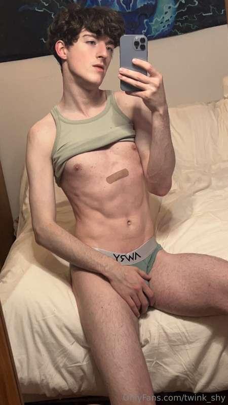 twink_shy image #6