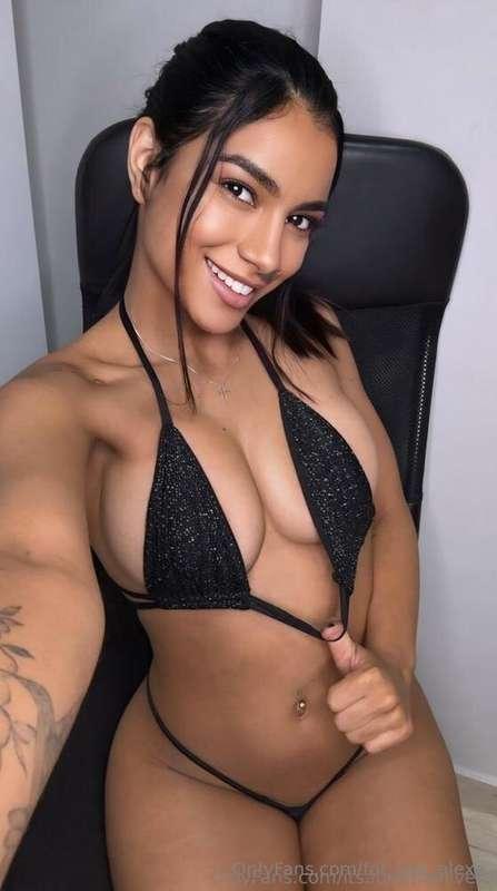 Brazilian Hot Beauty @itsadrianaolivera 😍❤️ SHE WILL TEASE Y..