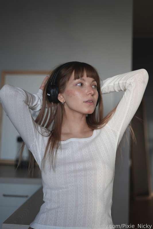 pixie_nicky image #1