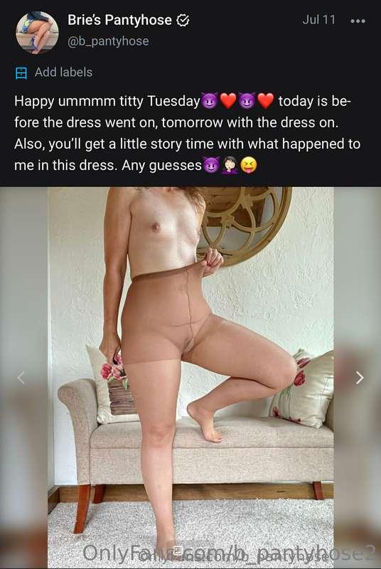 Catching up again on my paid site @b_pantyhose 50% off this ..