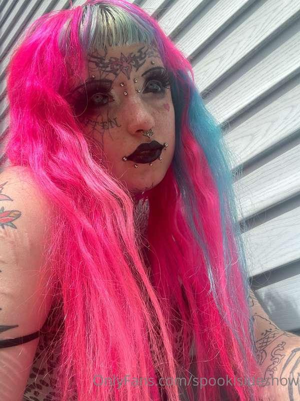 Filming custom vids tomorrow!!!
2 min - $80 min
5-10 min- $1..