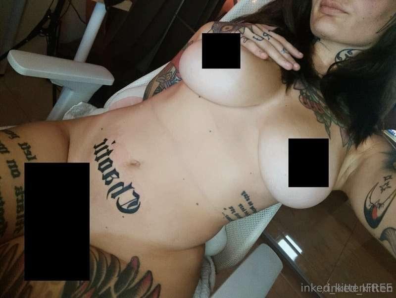 Newest nude available on my VIP 😜
@inked_kitten 💕💕