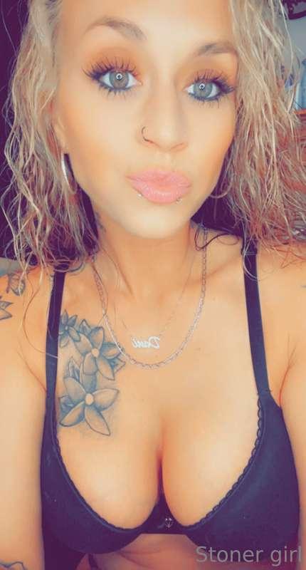 SPAM ME WITH LIKES 🖤 NEW CONTENT COMING 😈